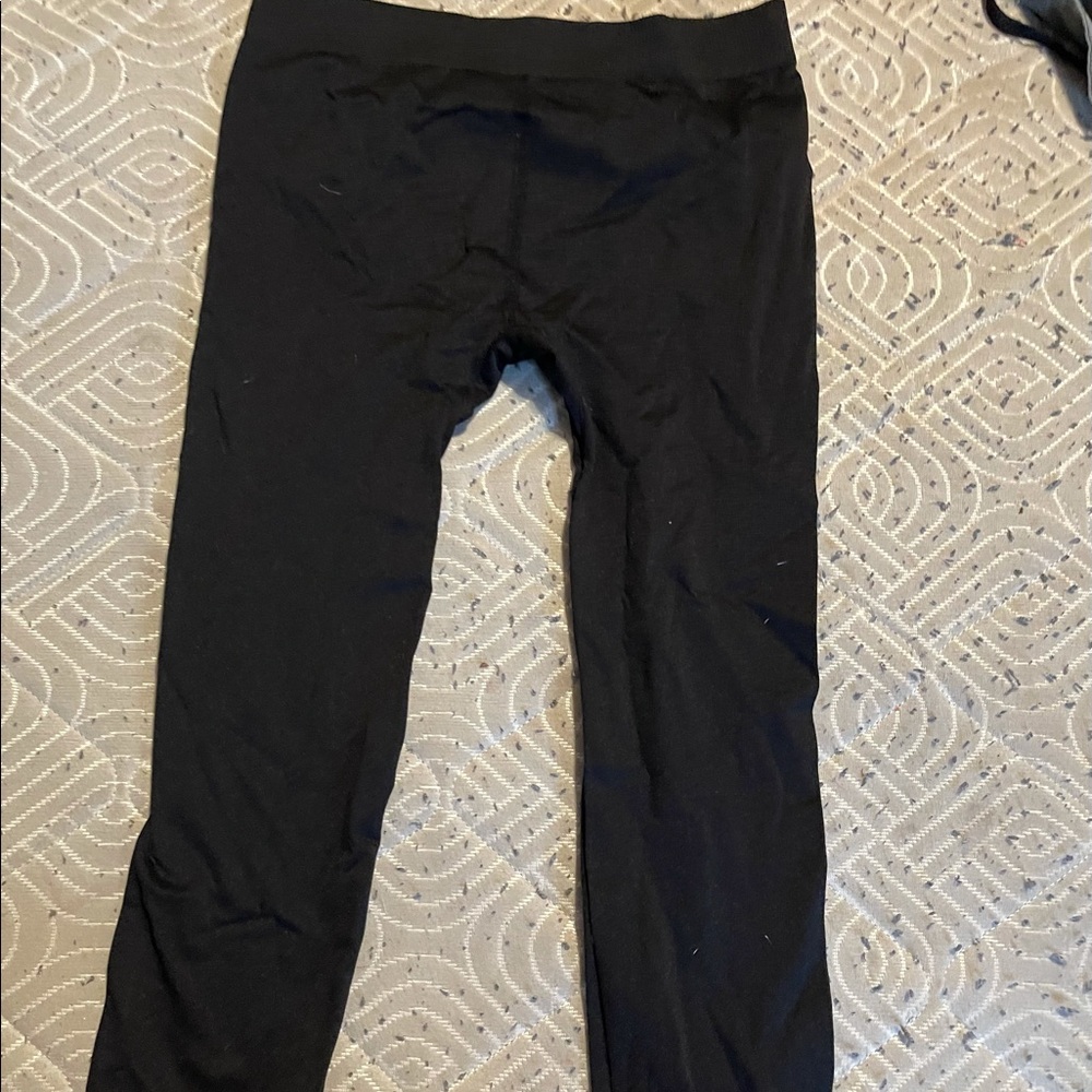 Basic Black Leggings Size: Small
